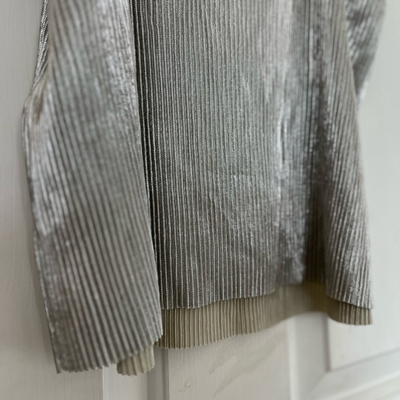 👠 ONLY Primrose Strappy Silver Pleated Tank Top with Adjustable Straps Medium - Picture 11 of 16